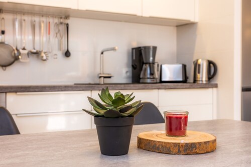 Appartement "Casa Mz" avec piscine partagée, Wi-Fi et climatisation