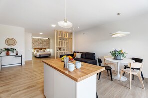 Dining - Vacation Apartment 'Loft The Pa' with Sea View, Wi-Fi and Air Conditioning (Adeje)