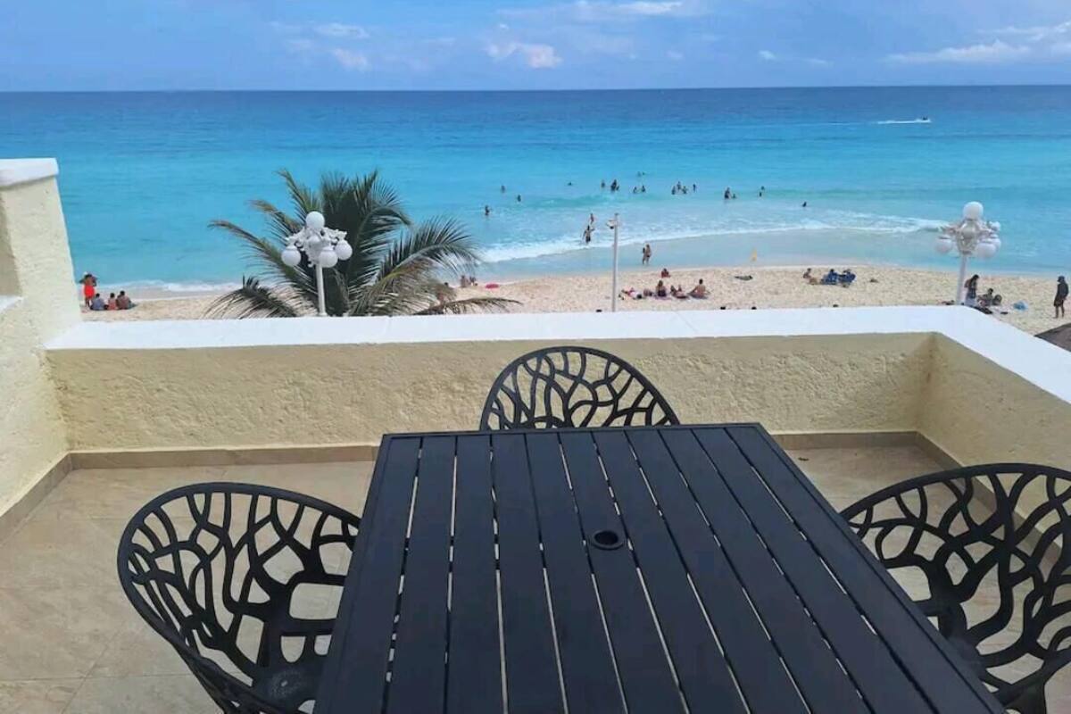 行政開放式套房, 海灘景 | 露台/庭院