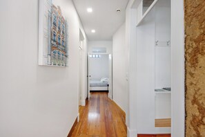 Interior - Apartment 'São Roque Sweet Burgo - T2' with Wi-Fi and Air Conditioning (Aveiro)