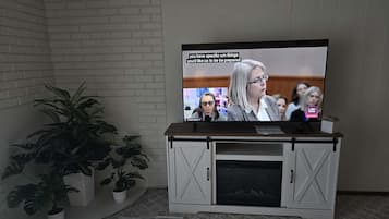 Apartment, Private Bathroom (Two Bedroom) | Laundry room