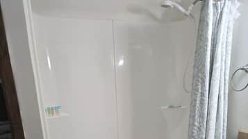 อพาร์ทเมนท์, ห้องน้ำส่วนตัว (Two Bedroom) | ห้องน้ำ