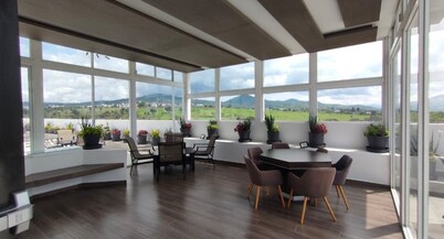 Luxury Penthouse situated on a distinguishable area in Altozano.