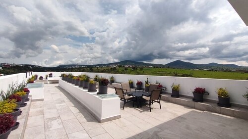 Luxury Penthouse situated on a distinguishable area in Altozano.