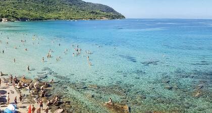 Gorgeous apartment in Ogliastro Marina