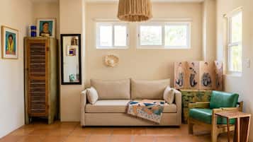 Premium Suite, Patio, Partial Ocean View | Living area