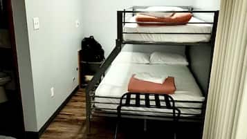 1 bedroom, WiFi, bed sheets
