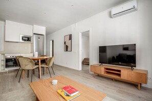 Interior - Airy El Putxet i el Farró 3BR, Fully Furnished, by Blueground (Barcelona)