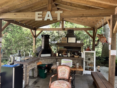 Outdoor dining. Luxury Winter Gateaway