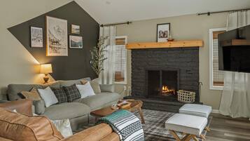 智能電視、壁爐、電子遊戲、乒乓球設施