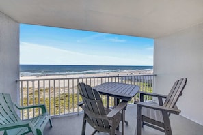 Outdoor dining - Four Winds 402 (Orange Beach)