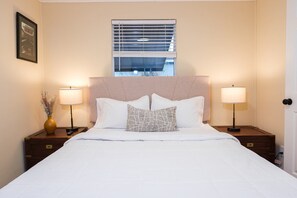 3 Schlafzimmer, Zimmersafe, Schreibtisch, Bügeleisen/Bügelbrett