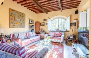 Living area - Nice home in Camaiore with WiFi (Camaiore)