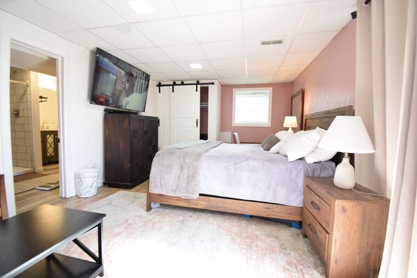 1 غرفة نوم ومكتب ومكواة/لوح كي وواي فاي مجانًا