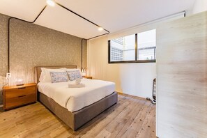 2 chambres, fer et planche à repasser, Wi-Fi, draps fournis