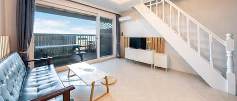 Basic Room, 1 Bedroom (sarang3) | 1 bedroom, free WiFi