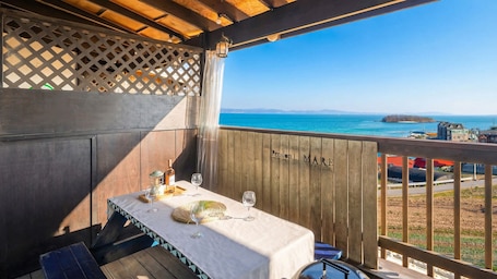 Exterior. Taean Anmyeondo Hwangdo Ilmare Pension