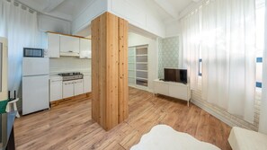 Rom – basic, 1 soverom (somang) | 1 soverom og wi-fi (inkludert)