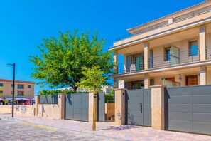Exterior detail - JOAN - Lovely semi-detached house near the sea - Free Wi-Fi (Muro)