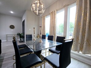 Dining - FREE NIGHT! Sleeps 16, Private Pool, Hot Tub (Houston)