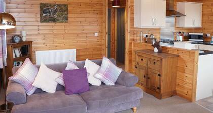 Beautiful private villa for 4 people with WIFI, TV, balcony and pets allowed