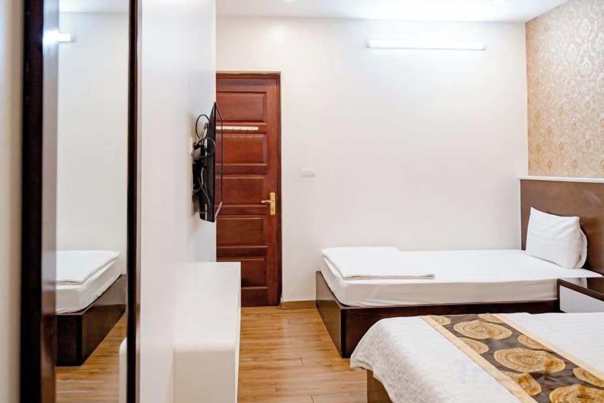 Ropa de cama de alta calidad, camas con efecto memoria y minibar 