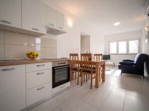 Ovn og oppvaskmaskin