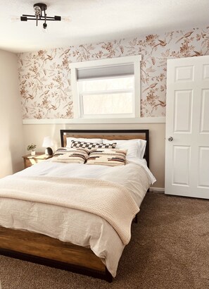 3 bedrooms, iron/ironing board, travel cot, free WiFi