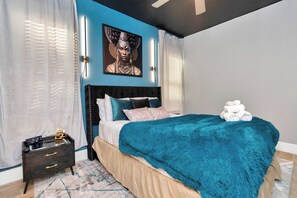 2 bedrooms, iron/ironing board, WiFi, bed sheets - MelaNation! 2BD / 2BA Near NRG/HOU/Rodeo, MelaNation! 2BD / 2BA Near NRG/HOU/Rodeo (Houston)
