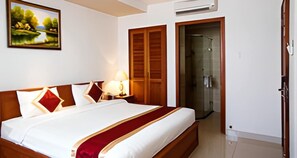 Deluxe Double or Twin Room, City View | In-room safe, desk, iron/ironing board, free WiFi