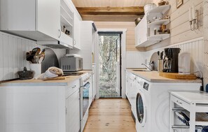 Fridge, dishwasher - 2 bedroom stunning home in Løkken (Løkken)