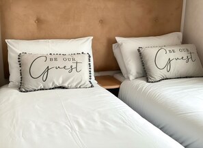 2 bedrooms, WiFi, bed sheets