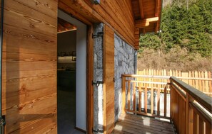 Property grounds - 2 bedroom cozy home in Castello Tesino (Castello Tesino)