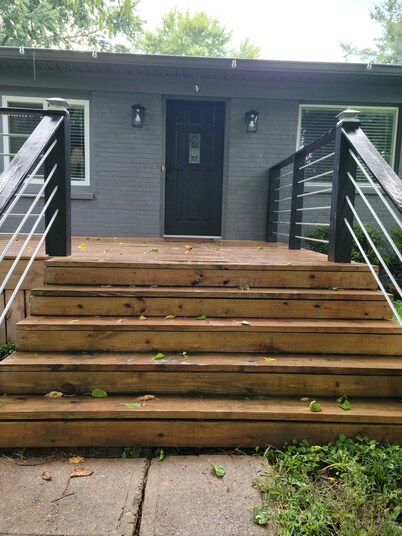 Movie Theater & Game Room  Sleeps 8 Indianapolis