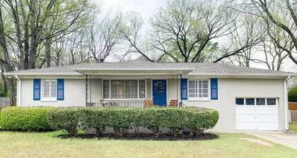 Beautiful Home in Crestline Park with Hot Tub!