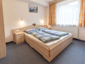 8 Schlafzimmer, Reisekinderbett, kostenloses WLAN