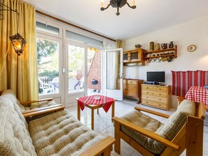 TV - Beautiful  villa for 4 guests with A/C, WIFI, TV, terrace and pets allowed (Tapolca)