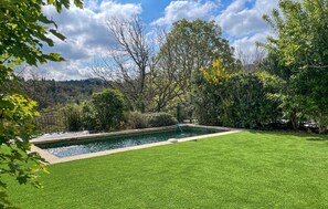 Pool - Nice home in Saint-Laurent-de-la-Ca (Saint-Laurent-de-la-Ca)