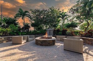 Terrace/patio - Welcome to this Endearing Naples Home! (Naples)