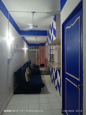 Interior - Pequeño Departamento con Vista al mar (Acapulco de Juárez)