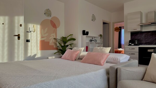 1 bedroom, iron/ironing board, WiFi, bed sheets