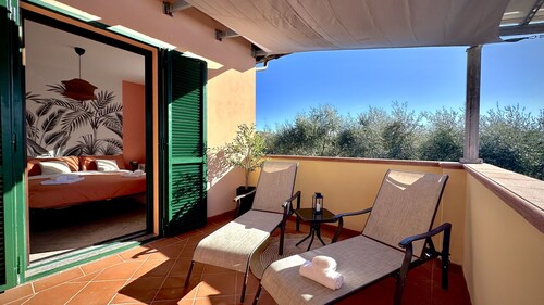 [5-star hot tub] 3 bad +Barbecue +Parking