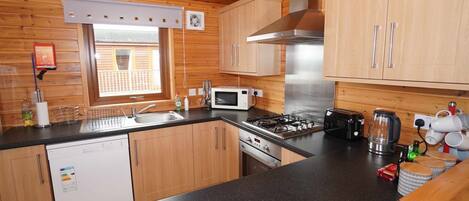 Micro-ondes, four, lave-vaisselle