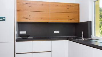 Microwave, oven, dishwasher