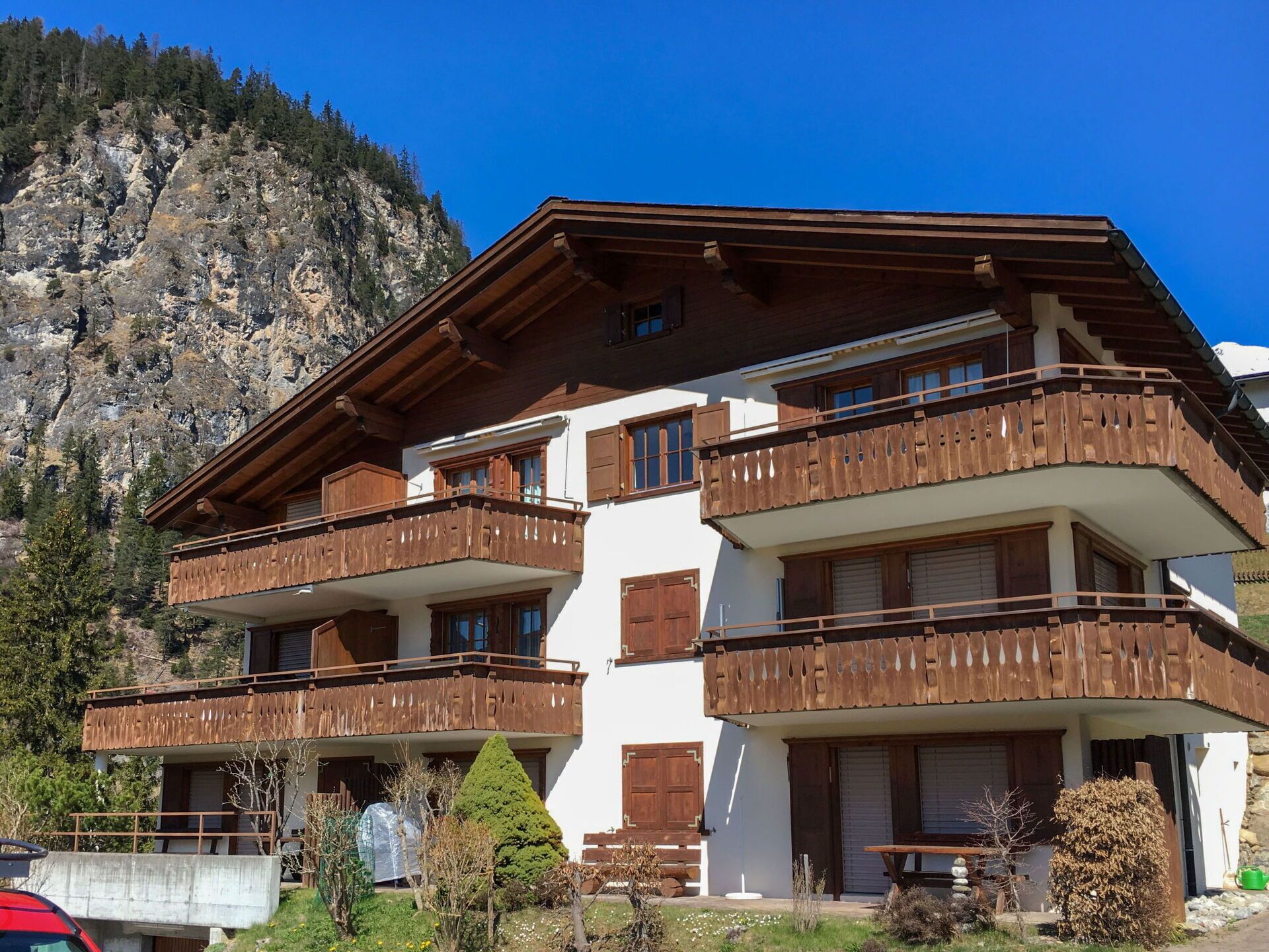 Meubles, Chaîne De Montagnes, Vallée, Chaise, Alpes, Crête, Balcon, Dur, Tache De Bois, Village De Montagne