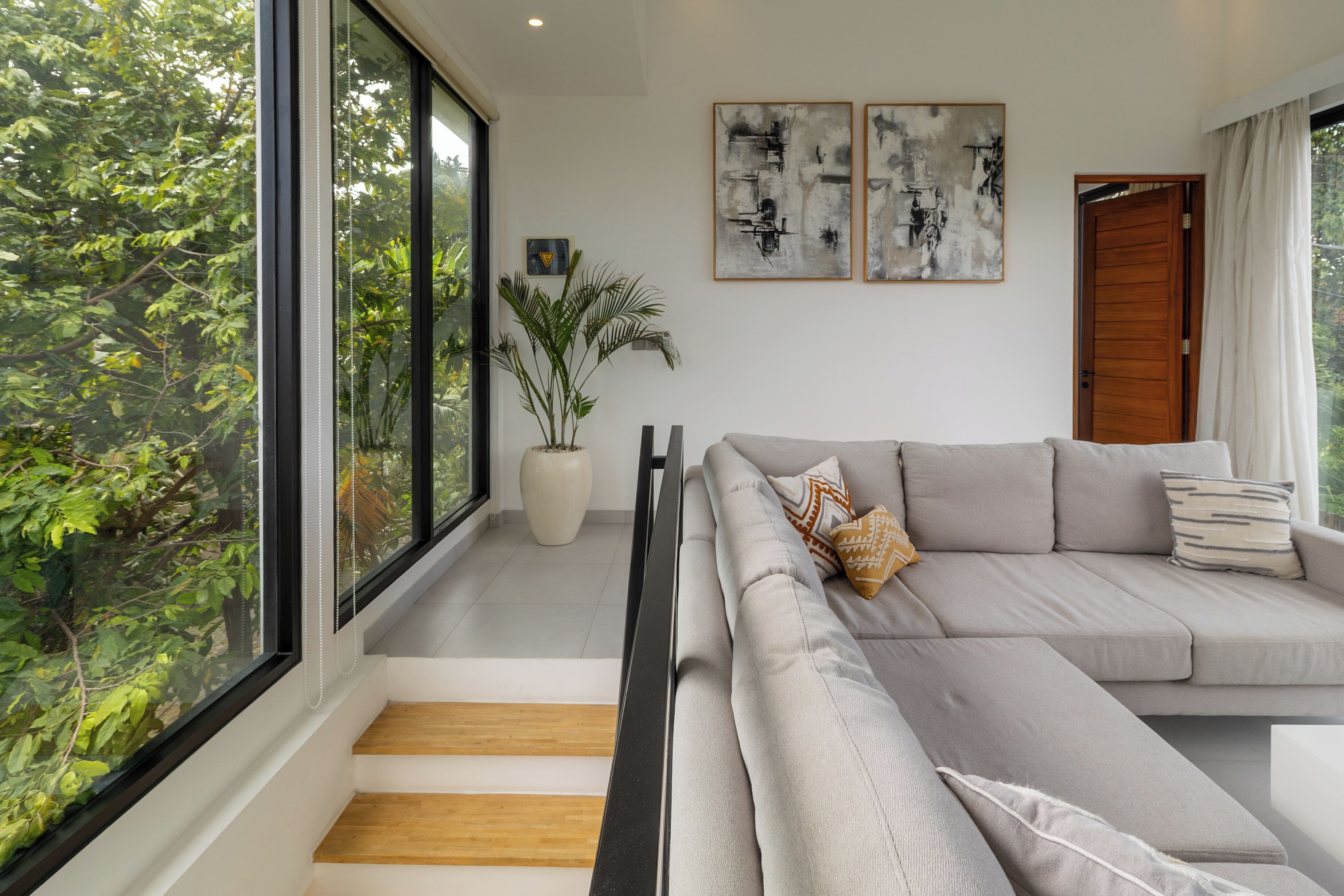 Vila luxo | Área de estar | Smart TV 43 polegadas com canais digitais