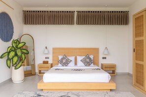 Villa Deluxe | 3 dormitorios, caja fuerte, escritorio y cortinas opacas