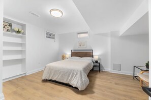 2 Schlafzimmer, Schreibtisch, kostenloses WLAN, Bettwäsche