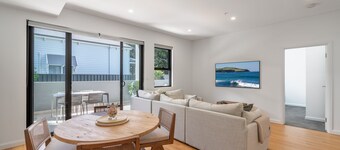 Belle 141 - Modern, newly styled apartment in Gerringong town centre