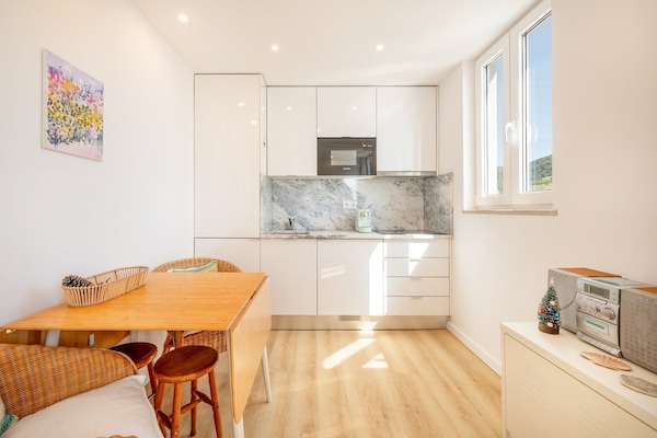 KĂŒhlschrank, Mikrowelle, GeschirrspĂŒler